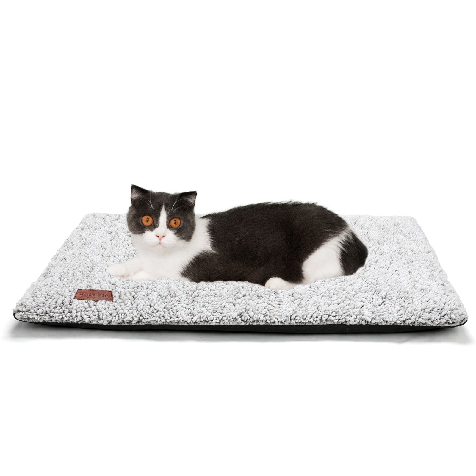 Heated clearance pet mat